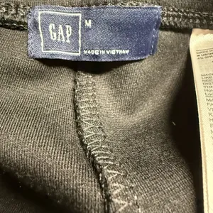 NWOT Gap Moto Style Black Zippered Pants Size Medium thumbnail 5