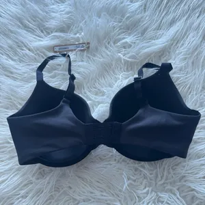 Skims Fits Everybody T-shirt Bra Onyx Size 32DD thumbnail 5