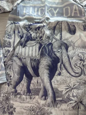 Printed of wildlife pajamas set thumbnail 3