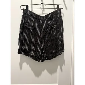 Free People Magdalene High-Waist Black Polka-Dot Rayon Shorts 0 XS Chic Feminine thumbnail 4