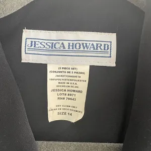 Free with purchase 🛍️Vintage “Jessica Howard “black jacket thumbnail 3