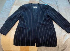 Dana Buchman Wool Blazer size 16 or L/XL GUC Y2K style. dry cleaned. #vintage #Blazer #office #businesscasual #pinstripe thumbnail 1