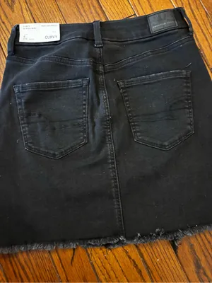 American Eagle NWT Distressed Black Denim Skirt thumbnail 6