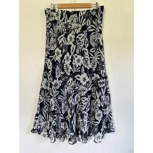 Chaps Navy White Floral Maxi Skirt Womens Large Tropical Chiffon Tiered Boho thumbnail 2