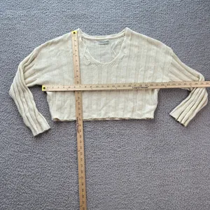 Urban Outfitters Cream Ribbed Knit Cropped V Neck Sweater Long Sleeve Size S thumbnail 2