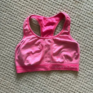 Calvin Klein Medium Sports Bra thumbnail 1