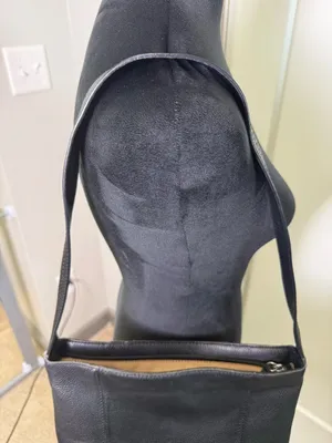 The Sak De Young Leather Hobo Bag Purse Pebbled‎ Black Shoulder Bag Neutral thumbnail 4