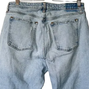 Abercrombie & Fitch The mom jeans 33 High Rise Curve Love Repair Patch Jeans thumbnail 9