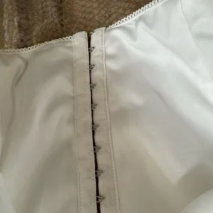 White Fox White Hook Eye Closure Corset Style Crop Top XL thumbnail 6