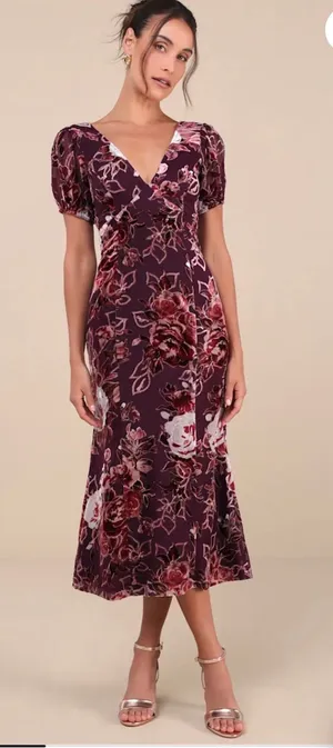 NWT Lulus Loving Approach Purple Velvet Burnout Puff Sleeve Midi Dress - Size S thumbnail 1