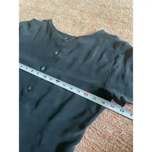 Women’s Pure Silk Ribbed Mock Neck Top Gray Short Sleeve Size 4 thumbnail 2