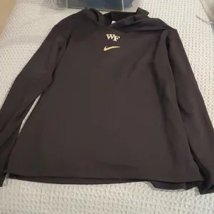 Wake Forest Nike Dri-fit Pullover Size Small (#11) thumbnail 1