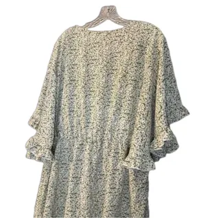 Boho Romper with daisy flowers thumbnail 2
