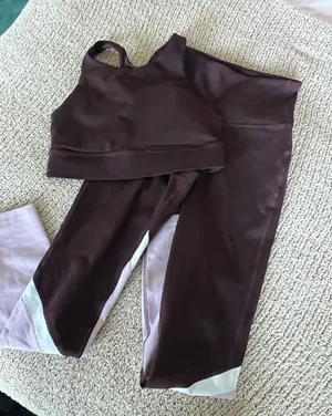 Old Navy brown activewear leggings set #activewear #leggings #gym thumbnail 1
