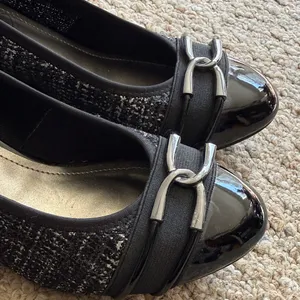 IMPO Women's Black Patent Dress Shoes with Silver Accents Size 9 thumbnail 9