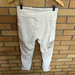 Lululemon Mesh In Motion Crop 23" White Athletic Leggings Size 8 thumbnail 4