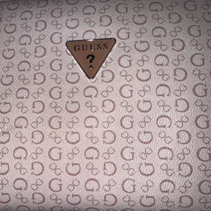 GUESS Cosmetic Makeup Pouch Travel Bag thumbnail 5
