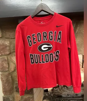 NIKE long sleeve T-shirt, unisex, medium, very nice no flaws-GO DAWGS! thumbnail 1