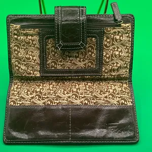 Fossil A Very Rare HTF Vintage Butterfly Print Coach Y2K Small Zip Coin Purse Wallet thumbnail 6