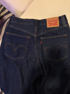 94 Baggy Wide-Leg Levi’s Jeans thumbnail 3