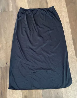 Black Ball Long Skirt Slip – Size M – Elastic Waist thumbnail 1