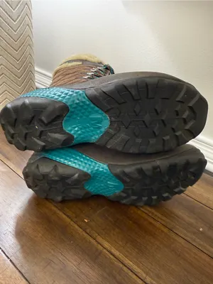 Merrell Women’s Winterbelle Peak Waterproof Boots size 10 thumbnail 5