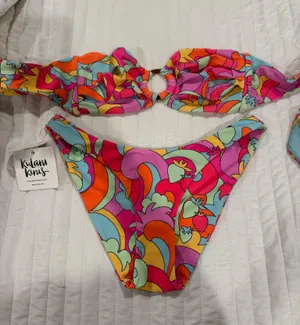 Kulani Kinis Bikini thumbnail 1