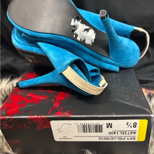 Sky Vibrant Blue and Cream Heels‎ thumbnail 1