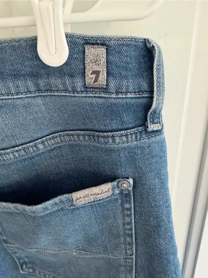 7 For All Mankind The Straight Women’s Jeans 33 Medium Wash Stretch Denim thumbnail 5
