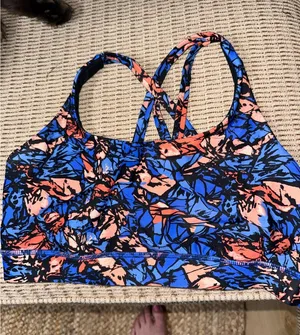 Lululemon Sports bra thumbnail 1