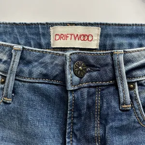 Anthropologie DRIFTWOOD Kelly Bootcut Jeans 25 Floral Embroidery Mid Rise Boho Cowgirl Chic thumbnail 3