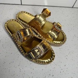 Jessica‎ Simpson Chandria Gold Metallic Snake Rhinestone Espadrille Sandals 10 thumbnail 2