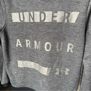 Under Armour Women’s Loose Hoodie Gray/Black Pullover Coldgear Size S thumbnail 6