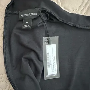 PrettyLittleThing Black Sleeveless Mini Dress thumbnail 3