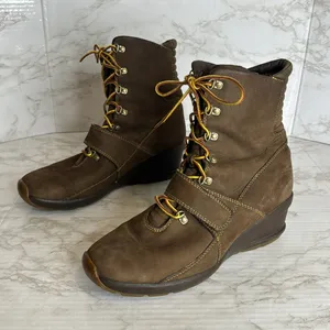 Timberland Brown Nubuck Leather Lace Up Wedge Boots size 9.5‎ thumbnail 1