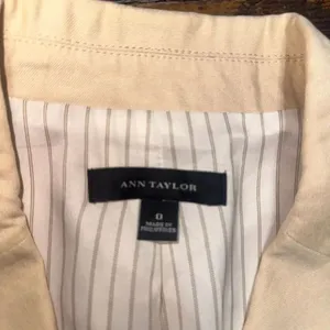 Ann Taylor linen cotton preppy romantic royalcore 0 blazer thumbnail 2
