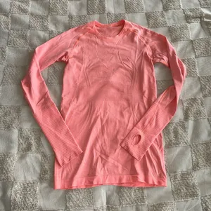 Lululemon Light Coral Swiftly Tech Long‎ Sleeve size 6 thumbnail 1