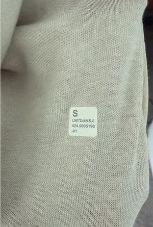 Lululemon Women’s Small Heavyweight Fleece 5” Sweatshorts thumbnail 7