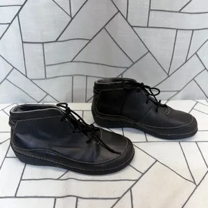 Duluth Trading Co Chukka Boots Size 9 Black Leather‎ Lace Up Ankle 77703 thumbnail 2