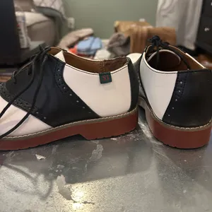 School shoes! Black Size 7.5 thumbnail 3