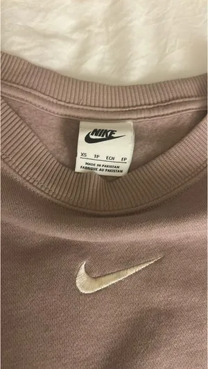 Nike Cropped Sweatshirt thumbnail 4