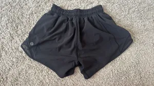 Lululemon Hotty Hot Shorts Black 4" thumbnail 2