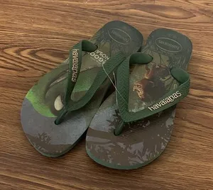 NEW Havaianas Green The Good Dinosaur Flip Flops Size 13C/1Y thumbnail 1