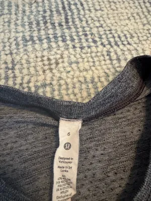 Lululemon Top thumbnail 2