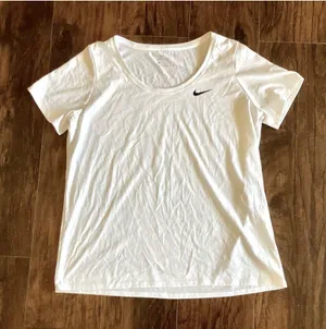 Nike Dri Fit Tee thumbnail 1
