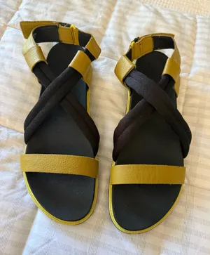 NWOT Sorel Women's Roaming Decon Leather Sandal Size 10 Dioxide Gold Summer thumbnail 1