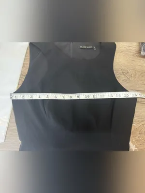 Black Halo black tiered mini dress size 4 thumbnail 4