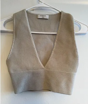 Babaton Sculpt Knit Deep V-Neck Crop Tank‎ Top Beige XS thumbnail 1