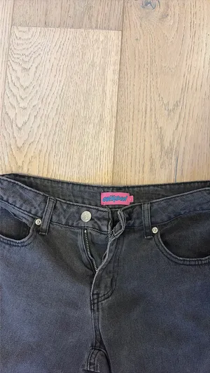 Low-Rise Edikted black Jeans thumbnail 3