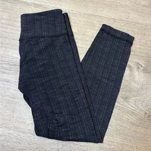 •LULULEMON• PATTERNED LEGGINGS thumbnail 2
